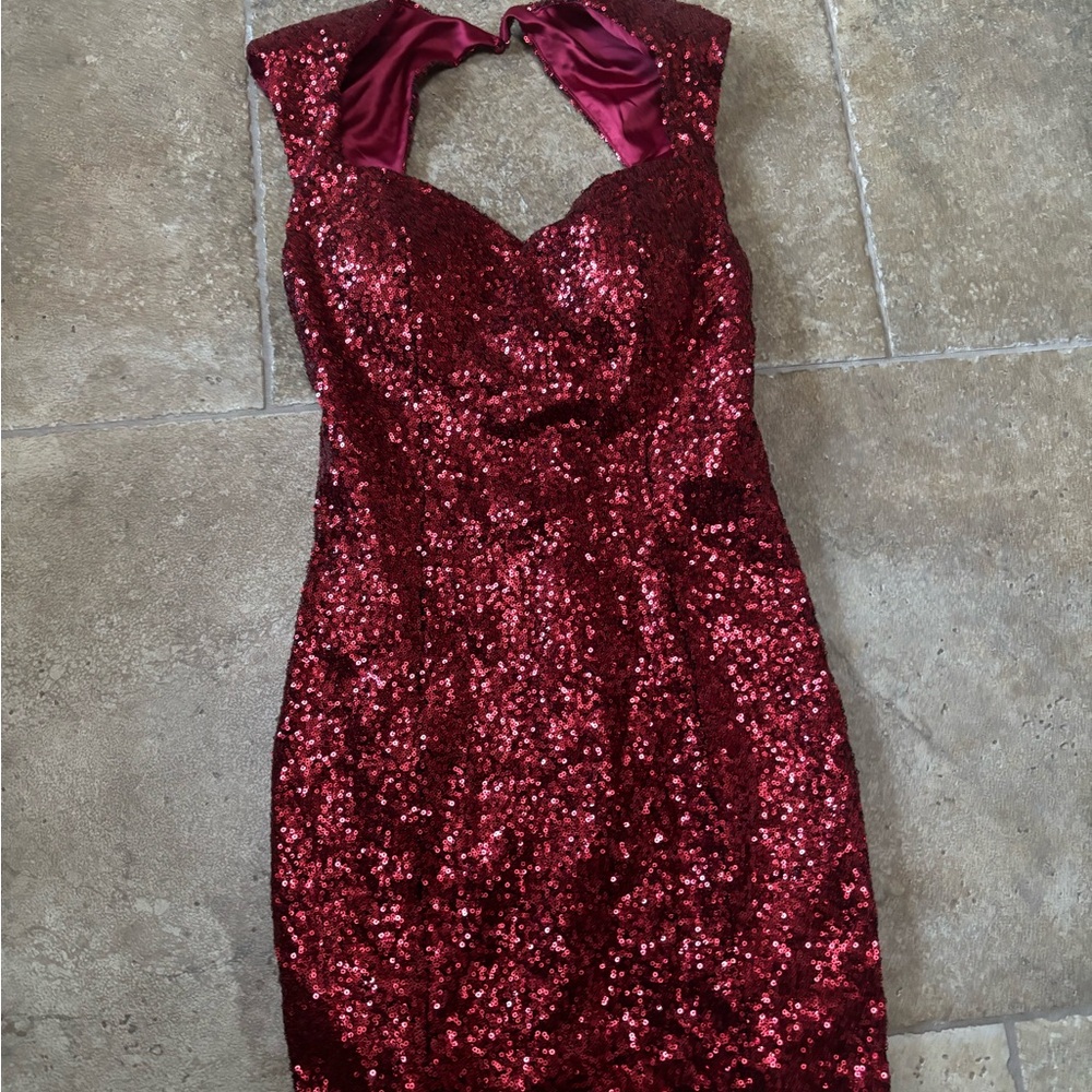 Guess Strapless Burgundy Sequin Dress